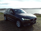 VOLVO XC60 MOMENTUM...