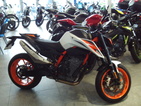 KTM 890 DUKE R